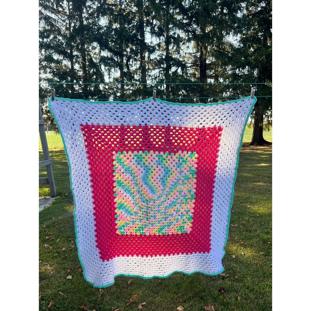 Handmade‎ Crochet Granny Square Blanket Colorful Pink White Throw Afghan 40"x40"
